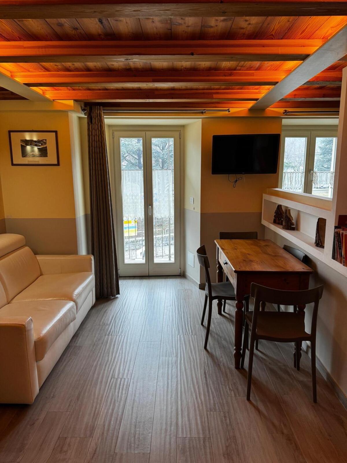 Maison Palmira Аоста Екстериор снимка